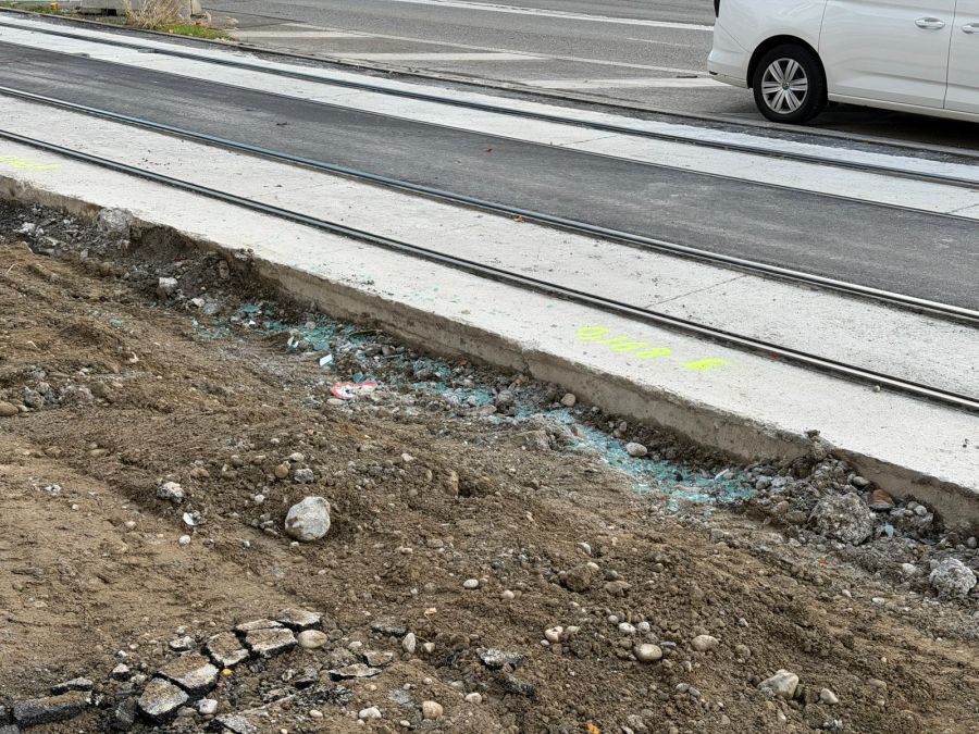 Die Tramlinie 17 war kurzzeitig Unterbrochen. Nun fahren die Trams wieder.