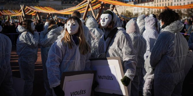 Demonstration Frankreich Gewalt Frauen