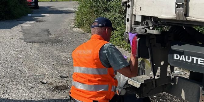 Motorradfahrer tödlich verletzt
