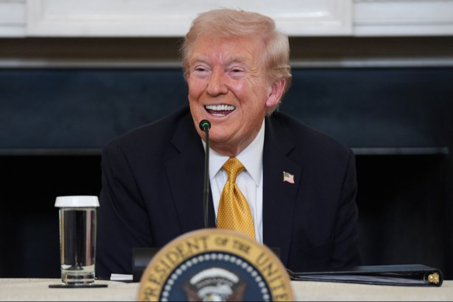 US-Präsident Donald Trump hatte den Abbruch des Ostflügels am Mittwoch angekündigt.