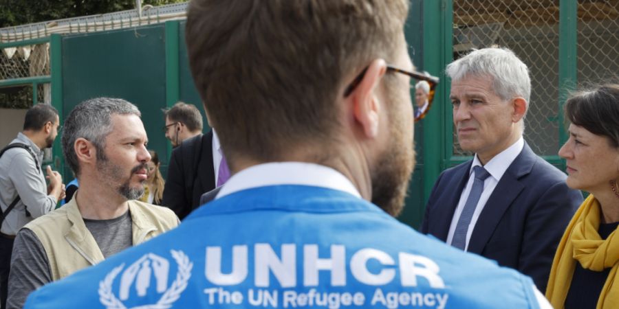 Bundesrat Beat Jans (2.v.r.) besuchte Mitte November das Flüchtlingshilfswerk der UNHCR in Kairo