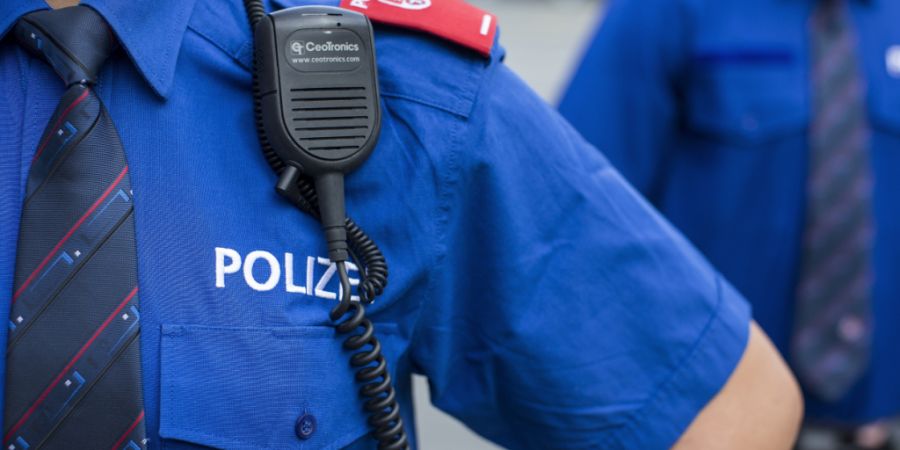 Die Kantonspolizei Obwalden stand im Einsatz, um im Gebiet Flüeli-Ranft einen vermissten Mann zu finden. (Symbolbild)