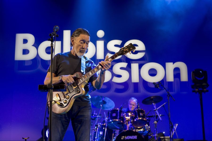 Wegen Bauchspeicheldrüsenkrebs 2001 wurden ihm Teile mehrere Organe entfernt.