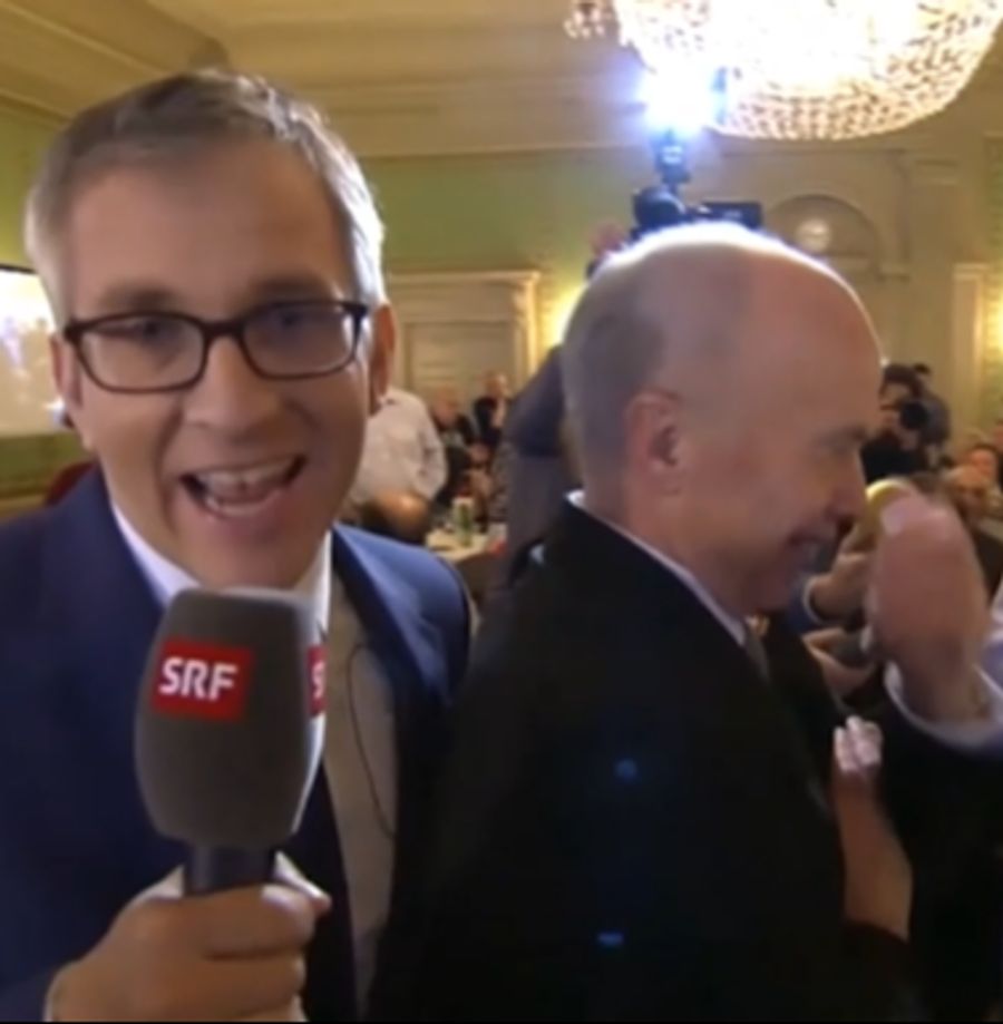 SRF-Reporter Gion-Duri Vincenz hatte ihn höflich gefragt: «Herr Bundesrat, darf i schnell?»