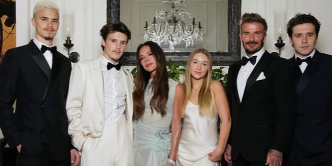 An Mamis Geburi - Beckham-Tochter Harper (12) verblüfft mit Abendkleid
