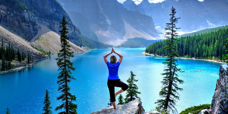 Frau, Yoga, Berge