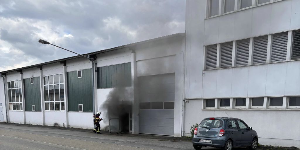 Rüthi SG: Feuerwehreinsatz wegen Brand in Firma