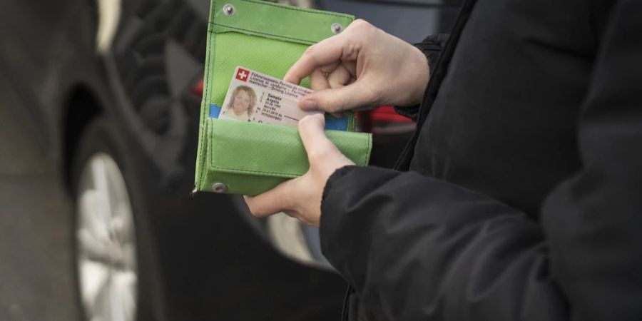 Dies gilt auch umgekehrt: So können auch Bussgelder bei Verstössen von Schweizern auf deutschen Strassen eingetrieben werden. (Symbolbild)