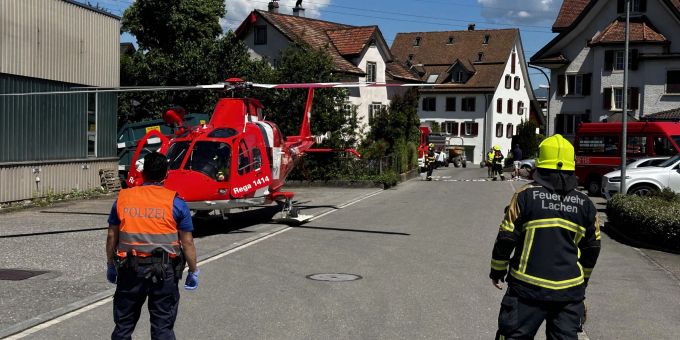 In Lachen SZ kommt am Dienstagmorgen ein Mann (†41) bei einem Arbeitsunfall ums Leben. Lachen SZ