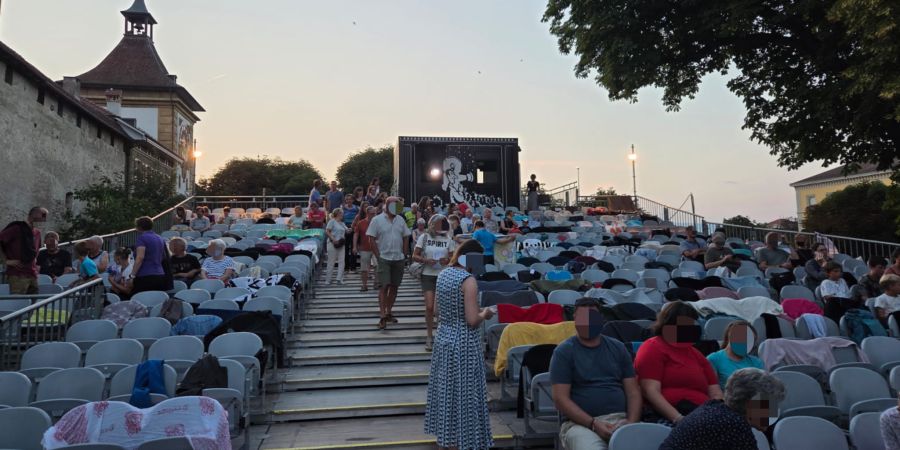 Tüechli-krieg open-air-kino murten