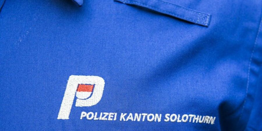 Die Kantonspolizei Solothurn hat einen jungen Autolenker gestoppt, der in Oensingen mit 148 km/h durch eine 80er-Zone raste. (Symbolbild)
