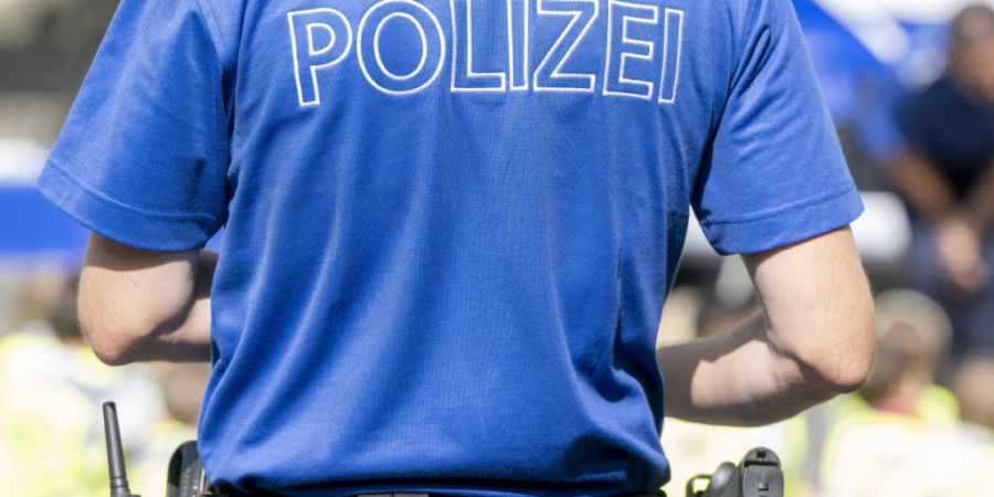 Die Luzerner Polizei stand am Dienstagabend nach einem Unfall bei der Autobahnausfahrt Sempach im Einsatz. (Symbolbild)