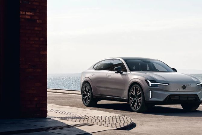 Volvo ES90