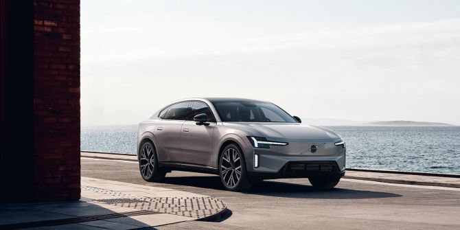 Volvo ES90