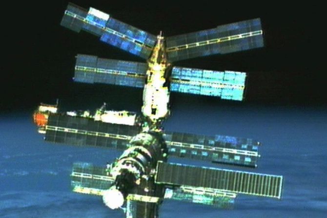 Satellit