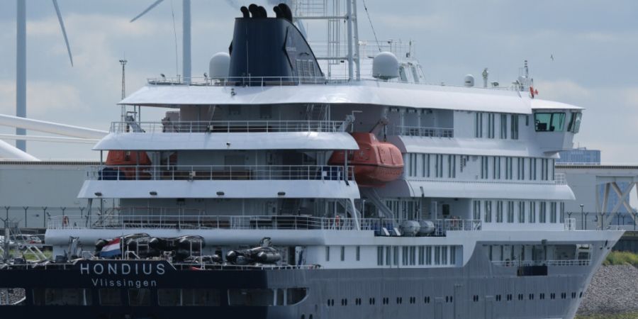 Auf dem Kreuzfahrtschiff «Hondius» ist im April das Hantavirus ausgebrochen. Ein im Aargau wohnhaftes Crewmitglied ist nach Angaben der Gesundheitsbehörden aus der Quarantäne entlasse...