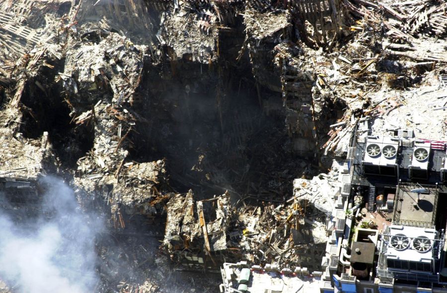 Früher sagte er, er habe seine Bauarbeiter zum Ground Zero geführt, um zu helfen.