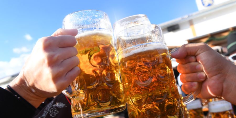 Der weltweite Konsum von Bier geht zurück und es wird auch weniger Bier gebraut. Im Jahr 2025 sank die globale Produktion um 0,7 Prozent auf 189,6 Milliarden Liter.(Symbolbild)