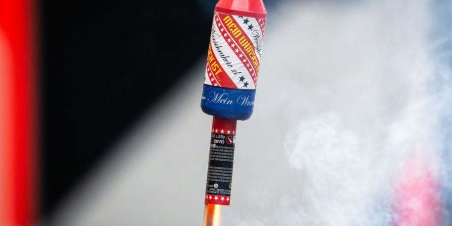 Muss auch in Innerrhoden am Boden bleiben: eine Feuerwerksrakete. (Symbolbild)