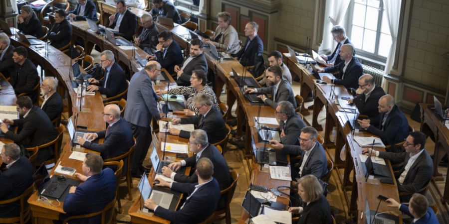 Der St. Galler Kantonsrat will die Sozialhilfe für den Schutzstatus S nach Ablauf der fünfjährigen Frist reduzieren. (Archivbild)