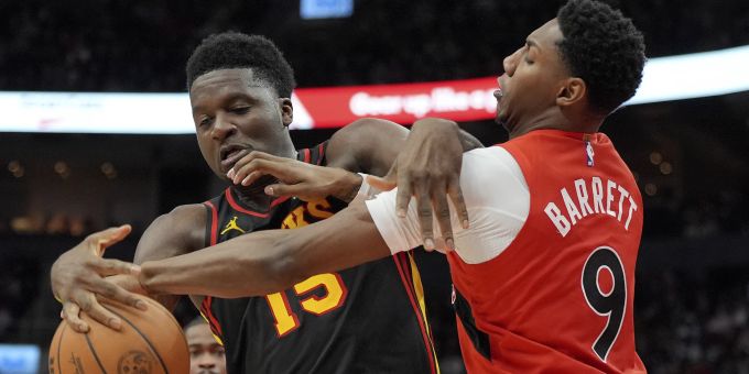 Clint Capela beim Sieg mit den Hawks in der NBA gegen Toronto. NBA
