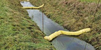Bachsperre - Diesel gelangt in Niederwiler Dorfbach