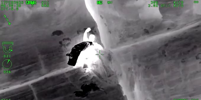 Ein Vater und sein Sohn überlebten eine Nacht im Gebirge von Utah (USA), nachdem sie sich verirrt hatten. Rettung Berge Wanderer