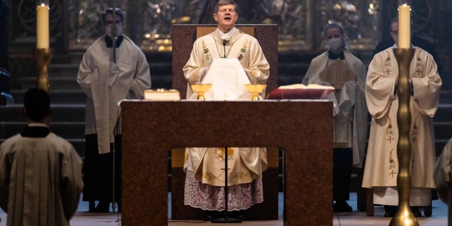 Etliche Besucher haben in Freiburg den Gottesdienst von Erzbischof Burger an Heiligabend gestört. (Symbolfoto).