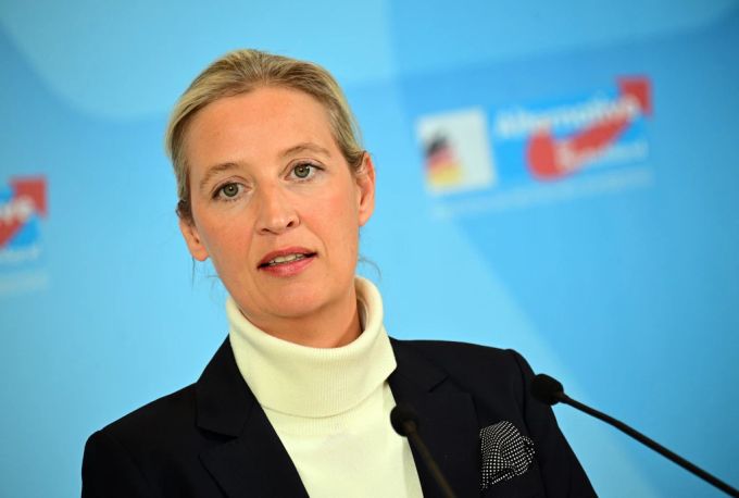 Alice Weidel war zu einer Restaurant-Eröffnung in Pfäffikon eingeladen. alice weidel