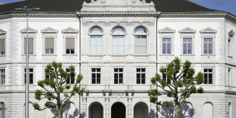 Ein Gästehaus im Kanton Solothurn, das für Freitodbegleitungen genutzt wird, benötigt eine explizite Baubewilligung für diese Zweckänderung. Das Solothurner Verwaltungsgericht hat ...