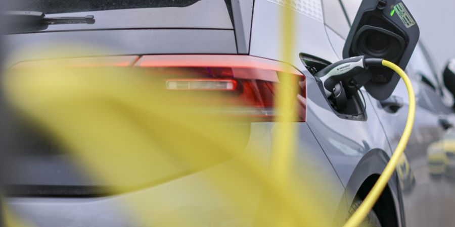 Rund jedes fünfte neue Auto in den wichtigsten Märkten fährt rein elektrisch. (Archivbild)