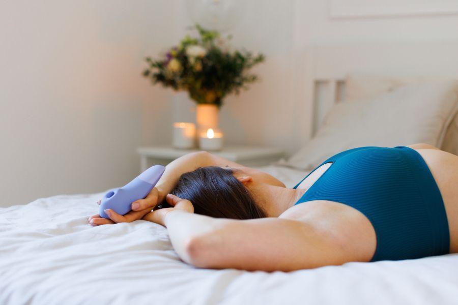 Die Pleasure-Air-Stimulation mit zusätzlichen Vibrationen führen garantiert zum Höhepunkt.