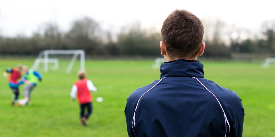 Fussball Kinder Trainer