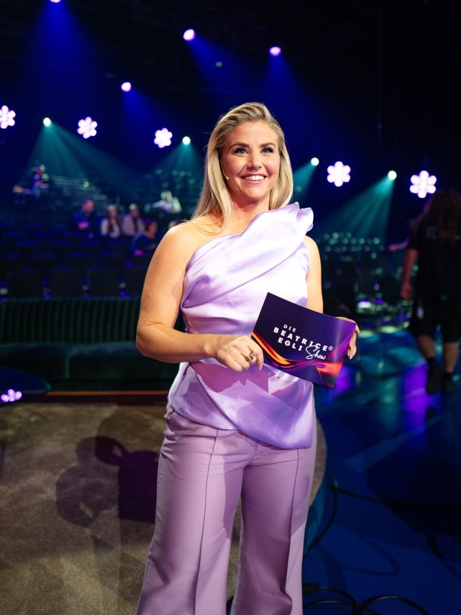 Für ihre eigene TV-Show schmeisst sich die Sängerin jeweils perfekt in Schale.