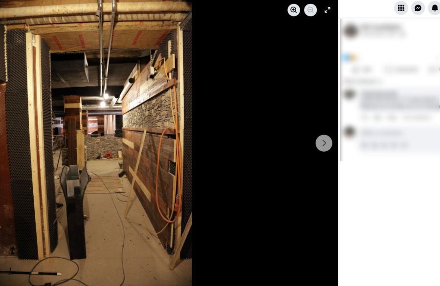 Bilder vom Umbau des «Le Constellation» im Dezember 2015 zeigen deutlich, wie das Schalldämmmaterial auch an den Wänden befestigt wurde, mancherorts nahtlos bis hoch zu den Elementen an der Decke.