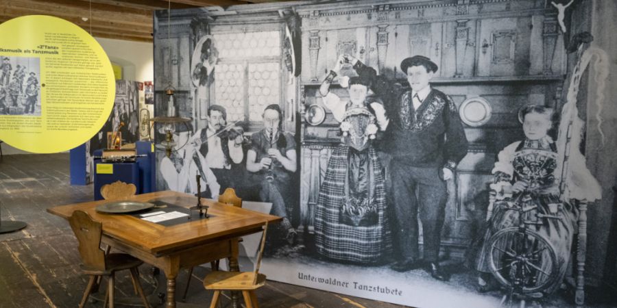 Die Ausstellung im Salzmagazin zeigt die Entwicklung der Nidwaldner Musikszene von 1900 bis 1980.