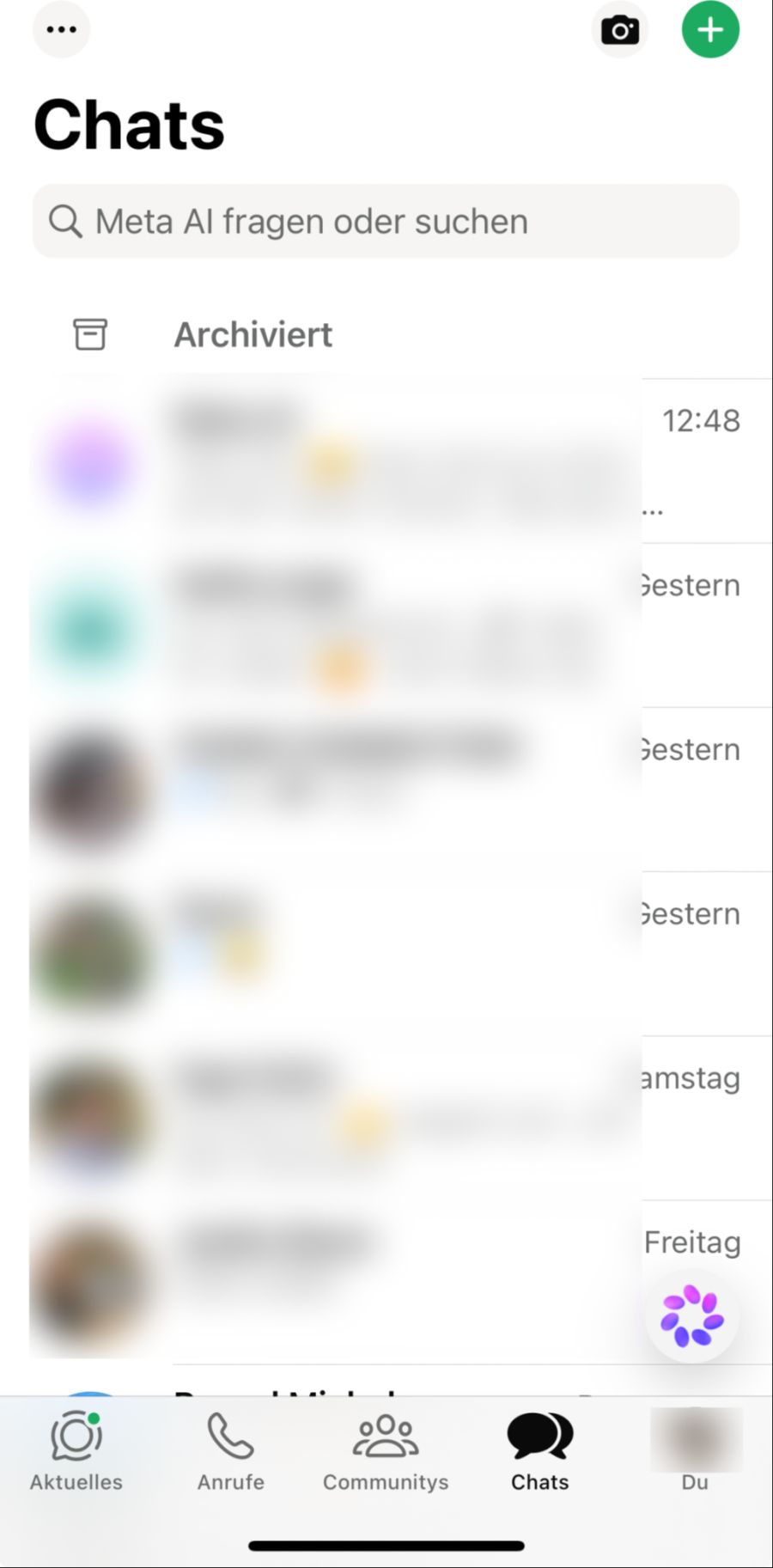 Das Icon erscheint beim Öffnen von Whatsapp wie der vorherige Kreis unten rechts.