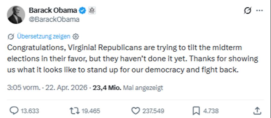 Über das Ergebnis freut sich der ehemalige US-Präsident sichtlich.