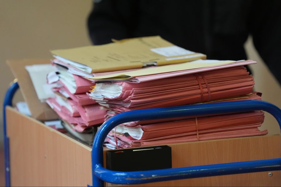 Die hohe Anzahl offener Strafverfahren hängt vor allem mit dem Bestand an Altfällen zusammen.