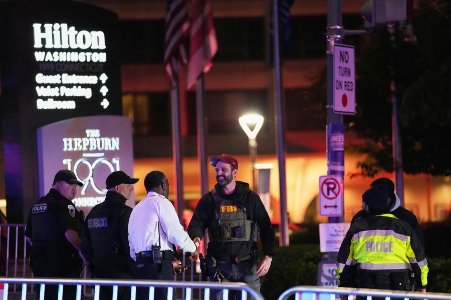 Trump und andere Regierungsvertreter sind in Sicherheit.