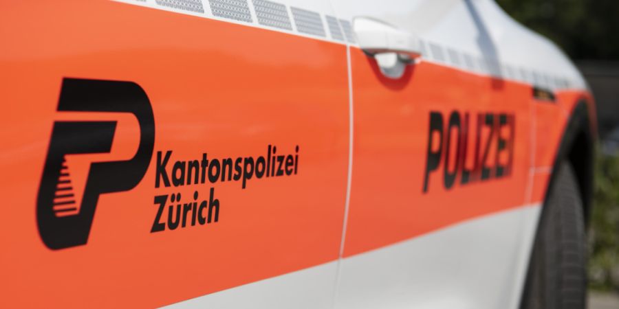 Die Kantonspolizei Zürich verhaftete zwei Männer, die im Verdacht stehen, für den Brand in einem Wohnhaus in Winterthur am 8. Februar verantwortlich zu sein. (Symbolbild)