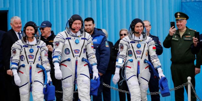 Raumfahrt-Premiere - Zwei Frauen und ein Kosmonaut zur ISS gestartet