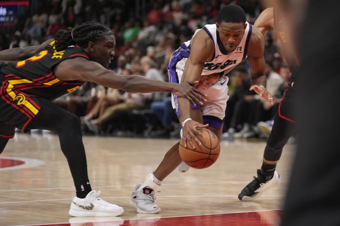 Sacramento-Star De'Aaron Fox (5) überzeugt in der NBA auch gegen Atlanta. NBA
