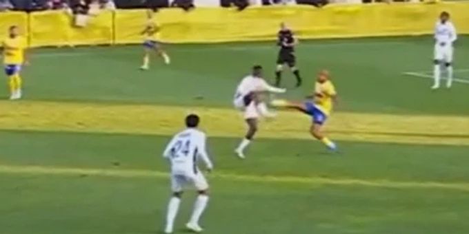 CL-Einsatz in Gefahr? - Wegen diesem Brutalo-Foul zittert YB um Niasse