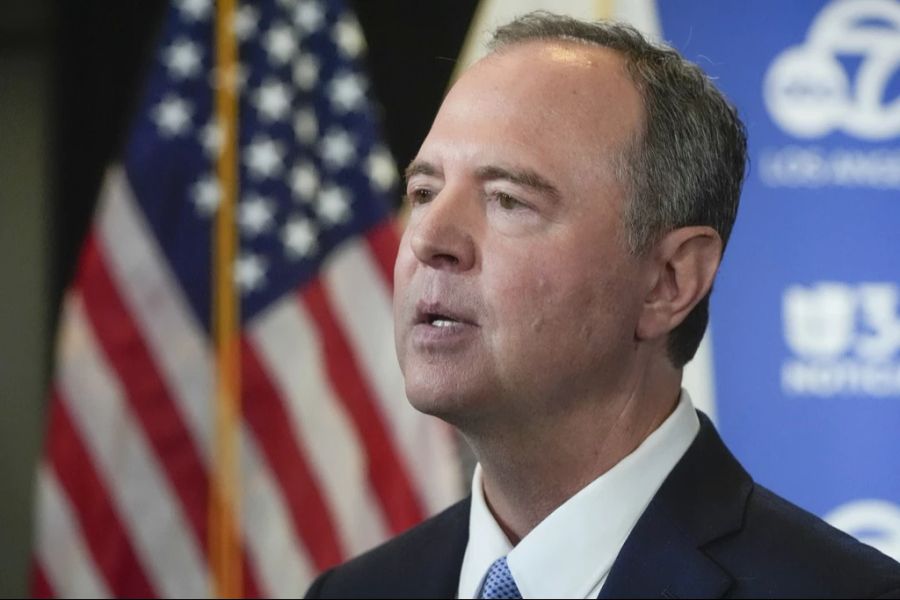 Mit den inneren Feinden auch gemeint: Der Demokrat und Trump-Kritiker Adam Schiff.