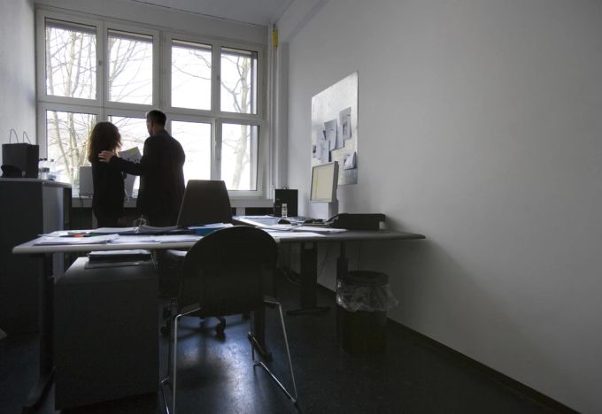 Die Angst, falsch eines Übergriffs bezichtigt zu werden, hält sich. Dabei ist die Zahl der Falschanschuldigungen gering. (Symbolbild) Sexuelle Gewalt