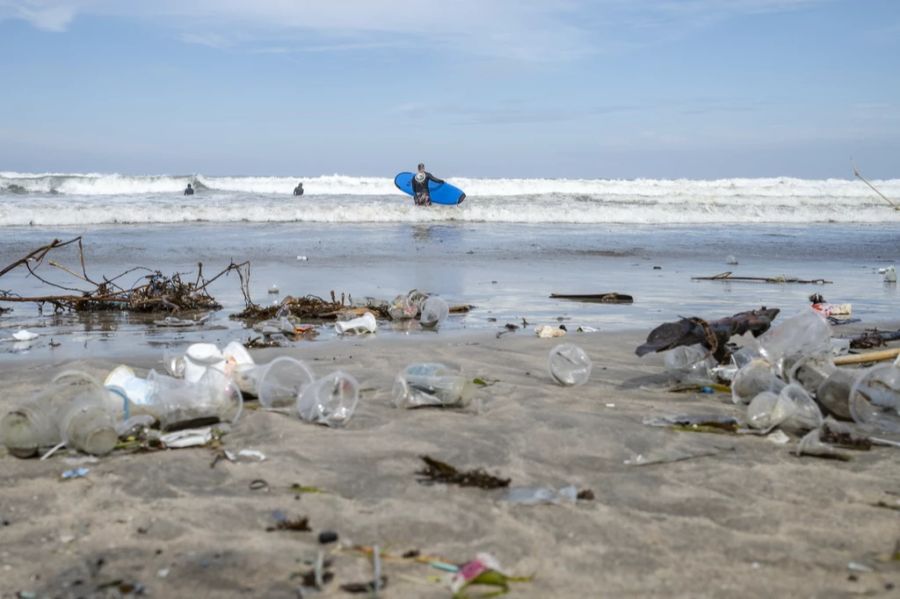 Die indonesische Insel Bali gehört ebenfalls zu den Destinationen, die es wegen Massentourismus und Abfallproblemen zu vermeiden gelte.