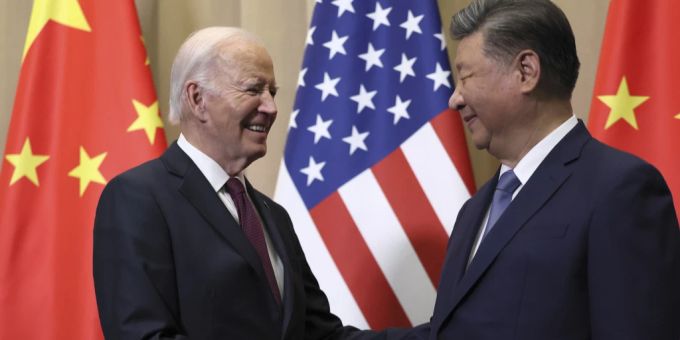US-Präsident Joe Biden und Chinas Präsident Xi Jinping treffen sich auf dem APEC-Gipfel in Lima. China Präsident Xi Jinping