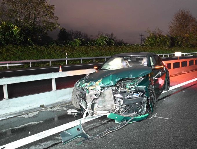 Selbstunfall auf A14. Selbstunfall auf A14