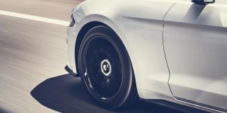 Ausweis weg! - Deutscher (40) rast mit 214 km/h über die A7
